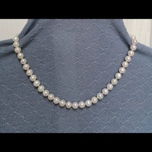 Beautiful Pearl Necklace 8-9mm